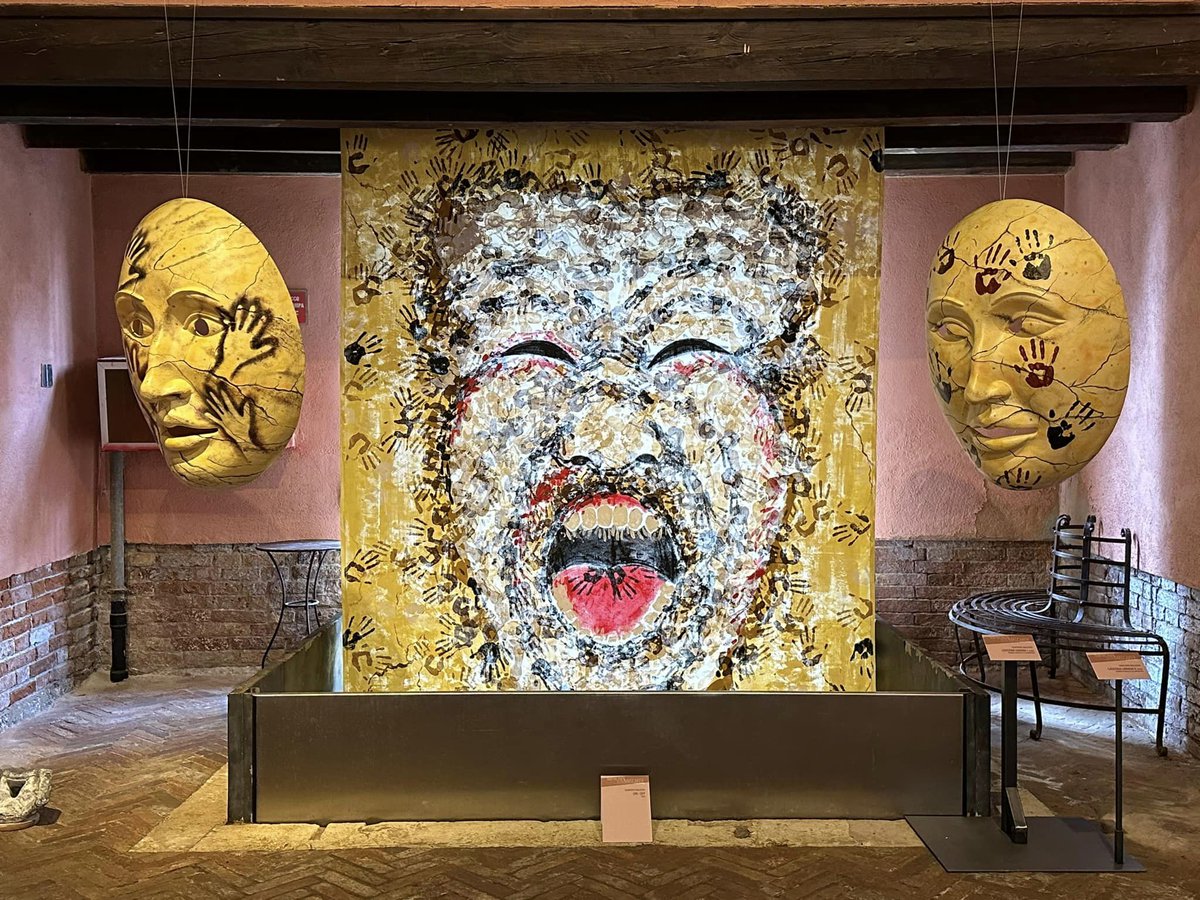 veneziaunica's tweet photo. 🎭 Vieni a scoprire la nuova mostra "IMPRONTE DI UN MASCARER. Luogo spazio e tempo del gesto" presso @Casa_Goldoni!

📅 Aperto tutti i giorni dalle 10.00 alle 16.00 (chiuso il mercoledì)

Prenota il tuo ingresso 👉 https://t.co/HoBpQ6vuXf

@comunevenezia @visitmuve_it https://t.co/820UxAvWEn