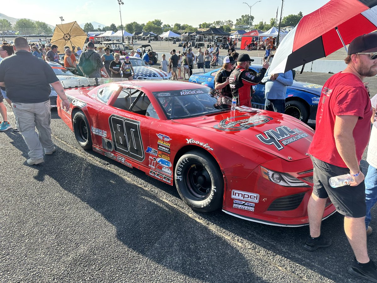 alecdaffin48's tweet image. Giant rolling billboards! Northwest @nwslms #TCR #NWSLMS #shortrack #superlatemodels