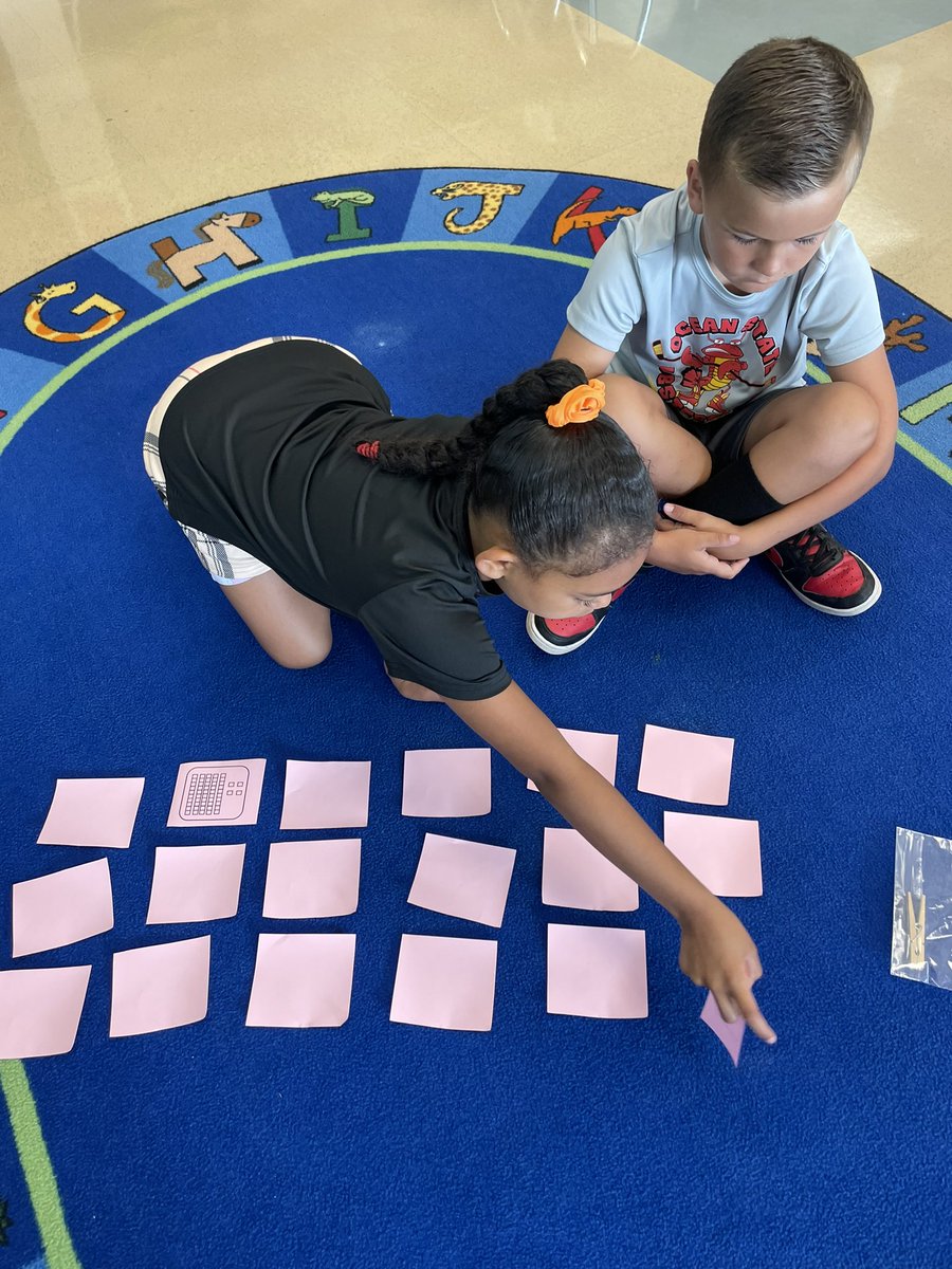Base-10 block scoot and memory game at #mahwahsummerbooster23! <a href="/KalliTriantafi1/">Kalli Triantafillakis</a> #MahwahConnects
