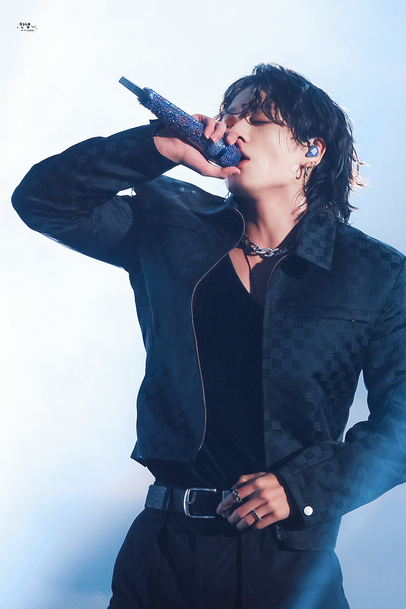 jk-daily-on-twitter-jungkook-re-enters-this-week-s-billboard