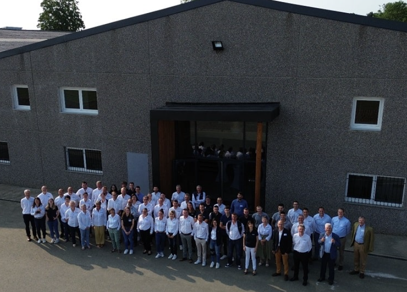 🚨[article ouvert à toutes et tous]

🔬Dans l'#Oise, Asur Plant Breeding a inauguré un site réunissant les différentes équipes de l’entité : Saaten Union, Tamia Pack, Pollinova... et peut-être bientôt d’autres entreprises. #semences

reference-agro.fr/le-pole-vegeta…
