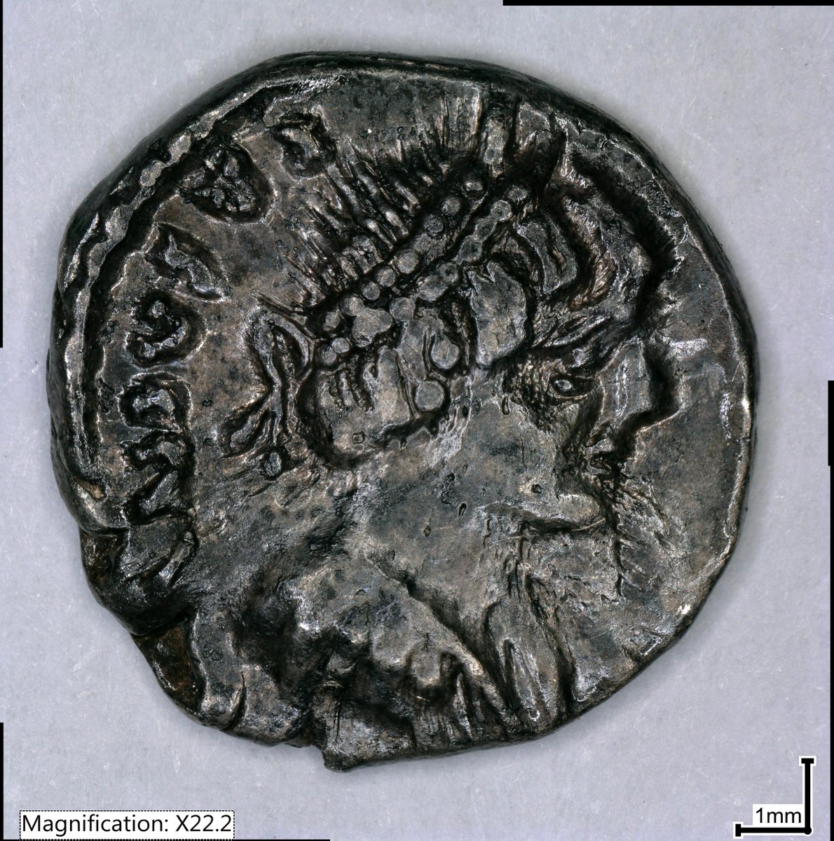 Akademie_ved_CR's tweet photo. 🏹 Korálky, ozdobné spony, mince, ale také zbraně jako například šípy a kopí. 

💠 Takové artefakty našli archeologové ukryté v hrobech příslušníků vládnoucí elity germánských Langobardů na jižní Moravě. Tým @ARUBrno odhalil dosud neznámou část pohřebního areálu v lokalitě Mušov-Roviny, datovaného do první poloviny 6. století.

Čtěte 👉 https://t.co/dw80vVrII0