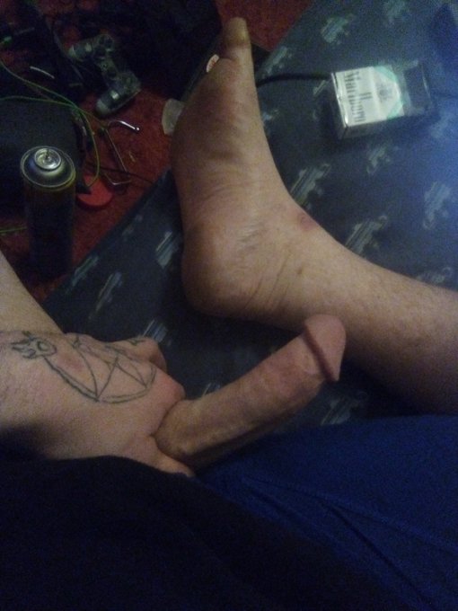 Horny.again lol https://t.co/hJIDgyoYj9