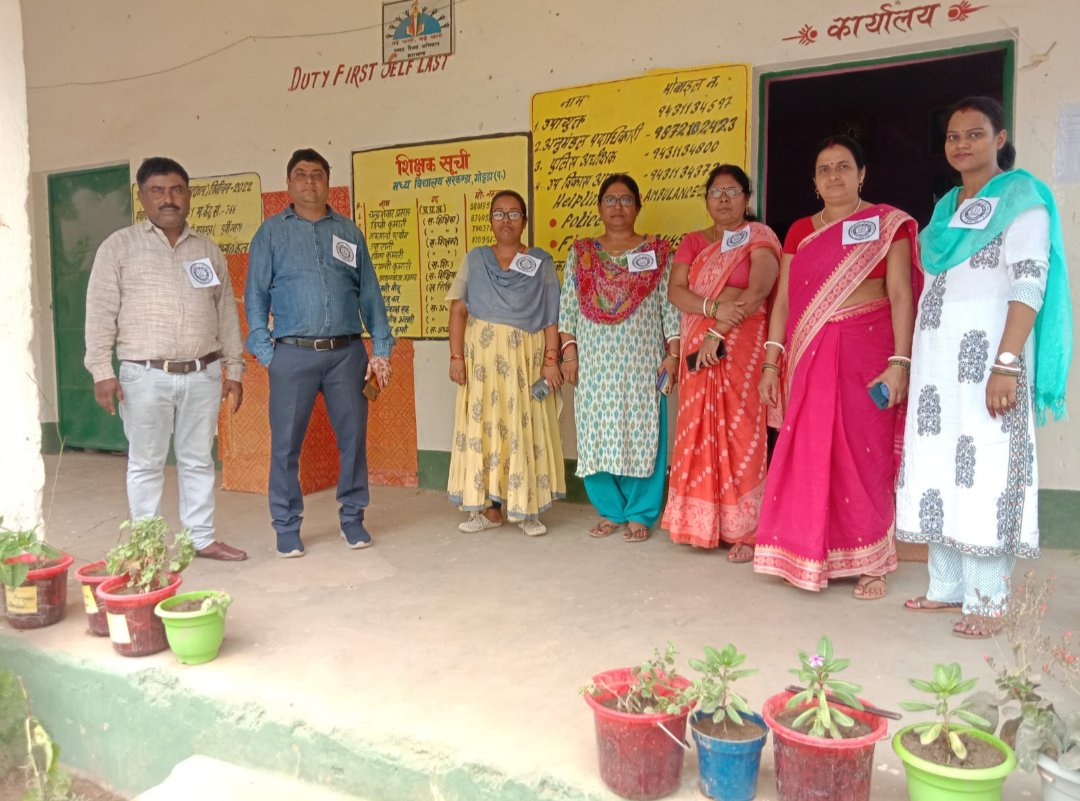 जनसेवकों का ग्रेड पे घटाए जाने के विरोध में NMOPS के बैनर तले झारखंड के समस्त कर्मचारियों ने काला बिल्ला लगाकर विरोध प्रदर्शन किया!
#Restore_VLW_grade_pay
#JUSTICE_FOR_VLW_JHARKHAND
#JHAROTEF
#NMOPS