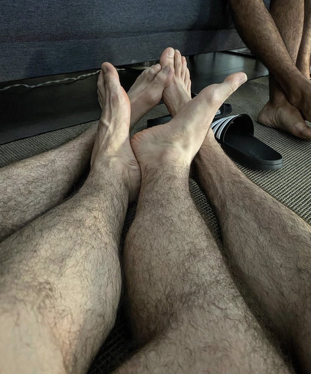 feetboysW's tweet image. #feet #malefeet #gayfeet 👣👣👣