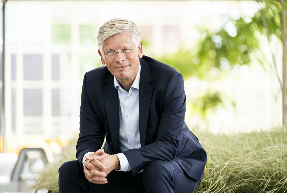 We are very proud of our former rector professor Frank Baaijens, who yesterday became the first Dutch scientist to win the ESB Huiskes Medal for Biomechanics, for his groundbreaking work in tissue engineering tue.nl/en/news-and-ev…