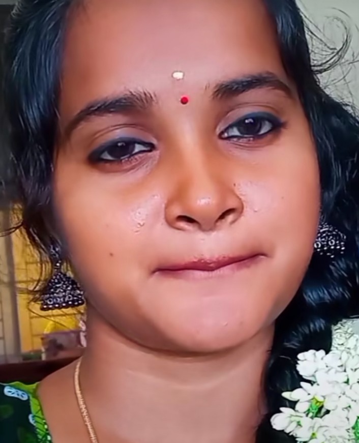 gowthamblr91's tweet photo. #durga #lovelyface #homely #nocelover https://t.co/baKWTAD7Ol