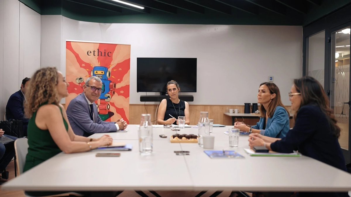 🏘️🔍REDR apuesta por potenciar un verdadero mecanismo rural de garantía que permita desarrollar una visión a largo plazo para las zonas rurales

Ya puedes acceder a las conclusiones del encuentro de <a href="/Ethic_/">Ethic</a> y <a href="/Farmaceuticos_/">Consejo General Colegios Farmacéuticos</a> en el que participamos🌾

tinyurl.com/2cx8nfe2