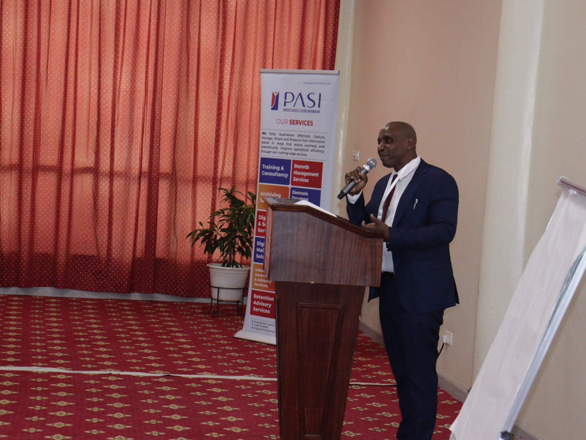 Informatio94396's tweet photo. "Our view point of the digital space should be a view point with a criteria. As information professionals we are urged to view e-records management from an application perspective!"  
@dr_wamae , chairman Department of Information Science, @KenyattaUni https://t.co/mvimPokXsS
