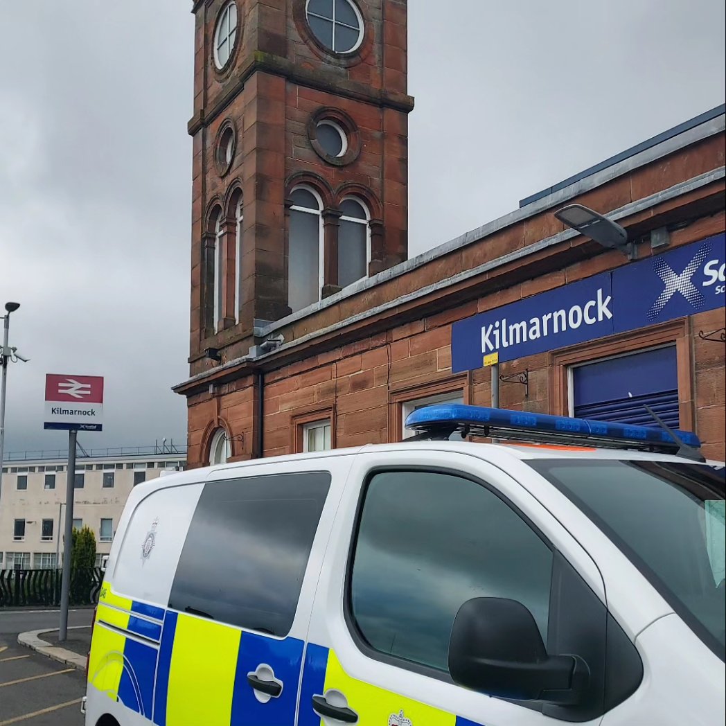 StationGamers_'s tweet photo. Thread - Please share 🙏 

We are very sorry to have to share the devastating news that Station Gamers was broken into last night. 

British Transport Police are on the scene and we will be assisting them in any way possible. https://t.co/D7oueJI7Ju
