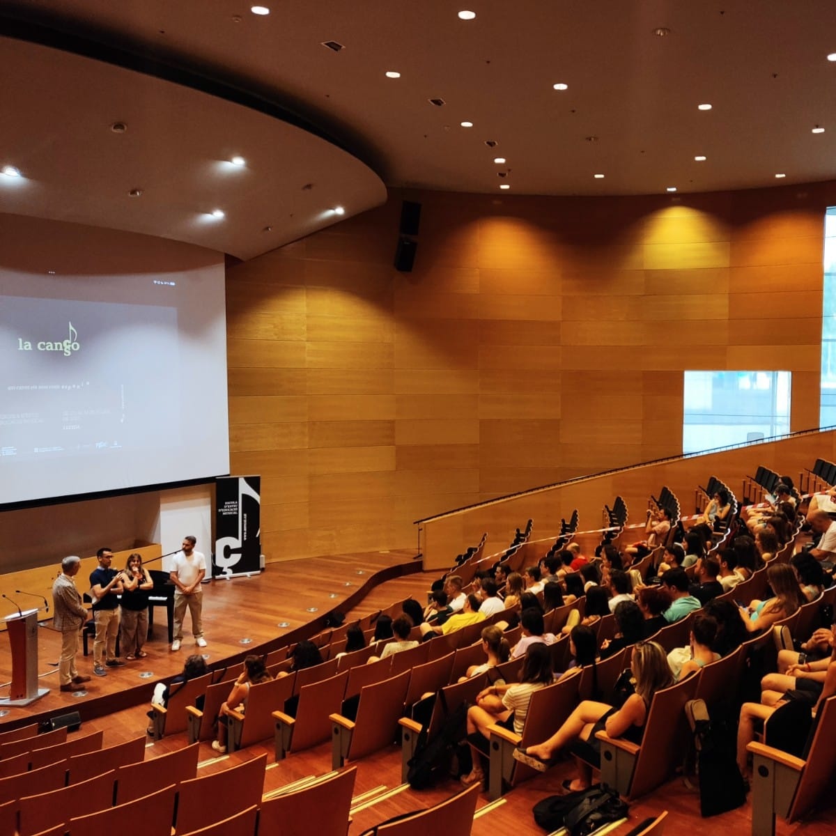 Associació AEMCAT tweet media