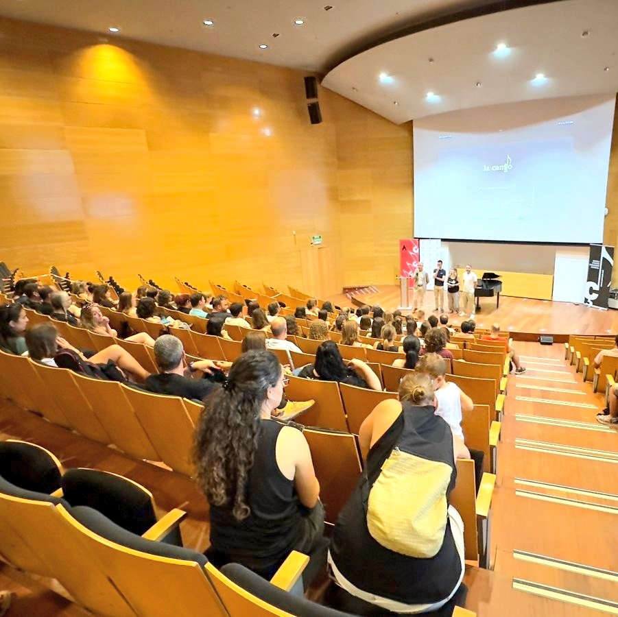 Associació AEMCAT tweet media