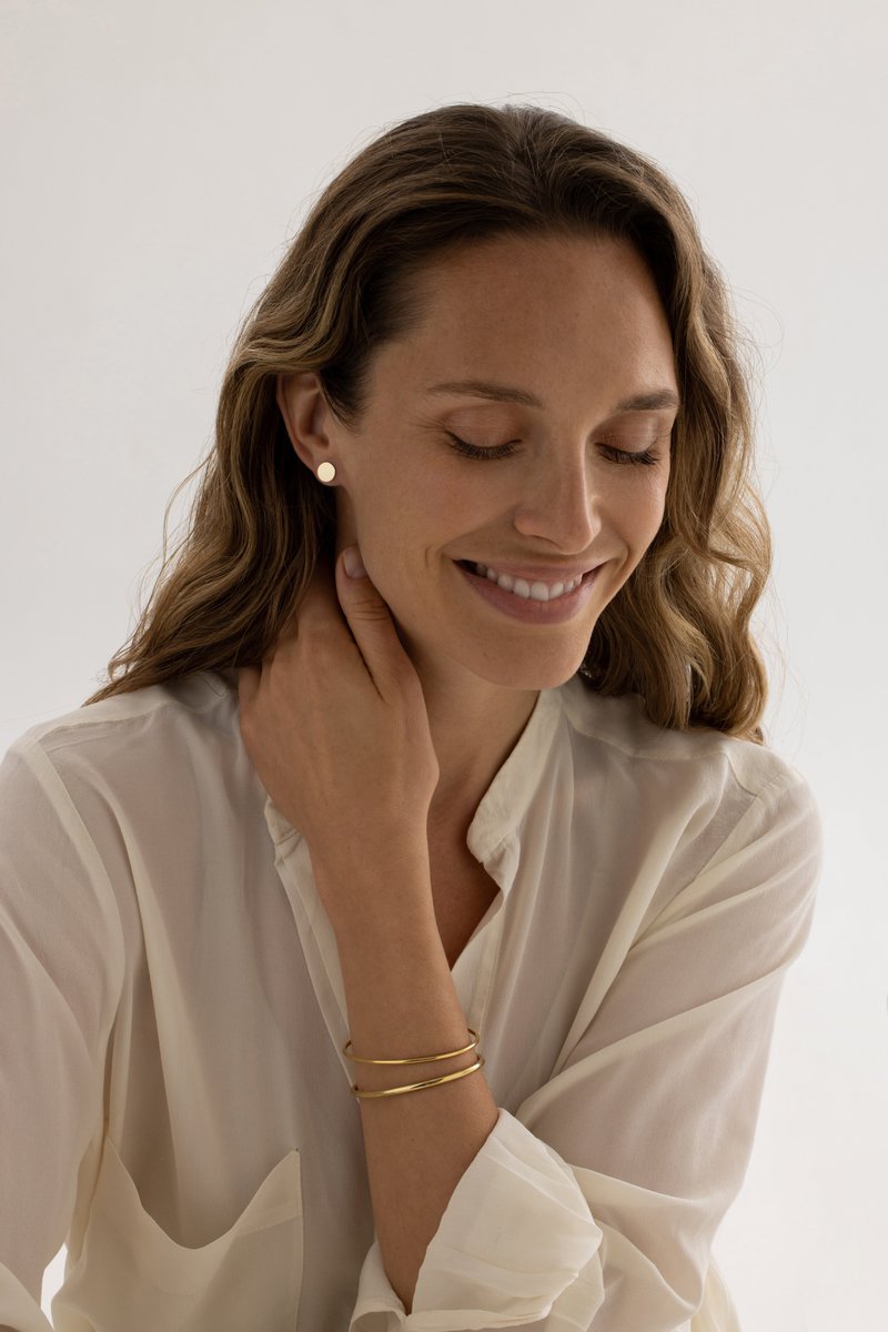 letajewelry's tweet photo. Our largest Disk Stud meets both versions of Open Bracelet, all from the 1919 collection. https://t.co/t4zNMgImJR