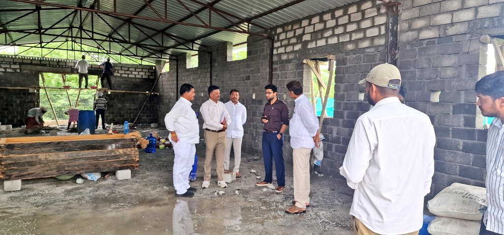 DC_Pocharam's tweet photo. Hon'ble District @ACLB_Medchal @_augustya Sir along with #Commissioner Sir and  #Chairman Sir inspected #ABC(#Animal_Birth_Control_Center) at #Narapally #Ward_17.
@KTRBRS @arvindkumar_ias @cdmatelangana @Collector_MDL @chmallareddyMLA @SwachhBharatGov https://t.co/h3ddmYQtq9