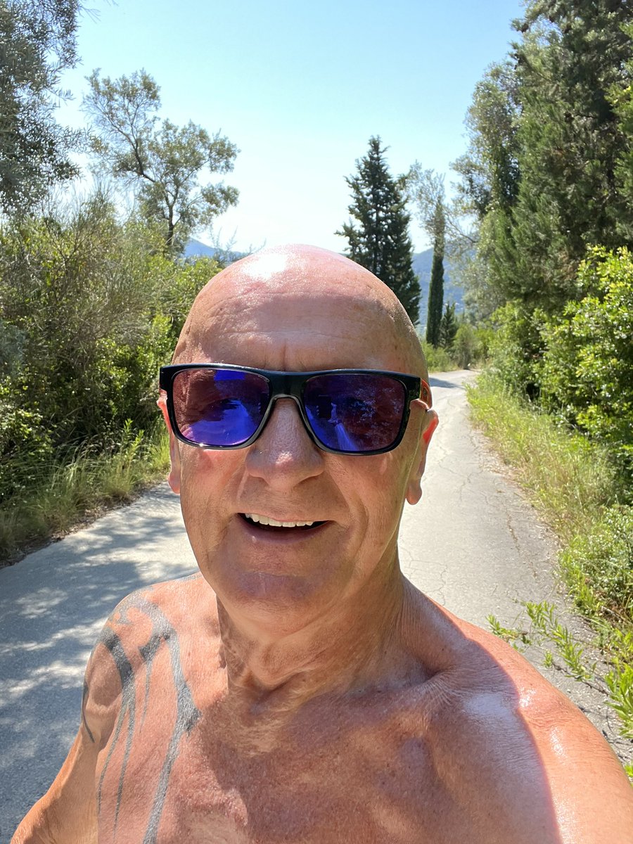 johnjaquiss's tweet photo. Really enjoying my daily 5km walk up this beautiful mountain and back. I may be on vacation in stunning Greece, but my daily exercise remains such an important part of my health and wellbeing. #LivingWellwithHIV #HIVhaschanged #Gettestedgettreated #UequalsU https://t.co/lhYdCyPTOq