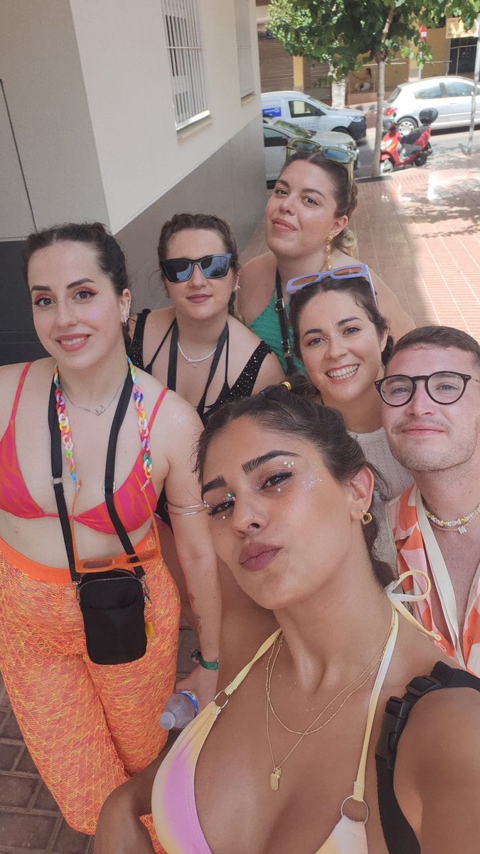 martinezmarta99's tweet photo. De las mejores experiencias 💚🩷🩵 #RBFBENIDORM https://t.co/BBoTiFWFpY
