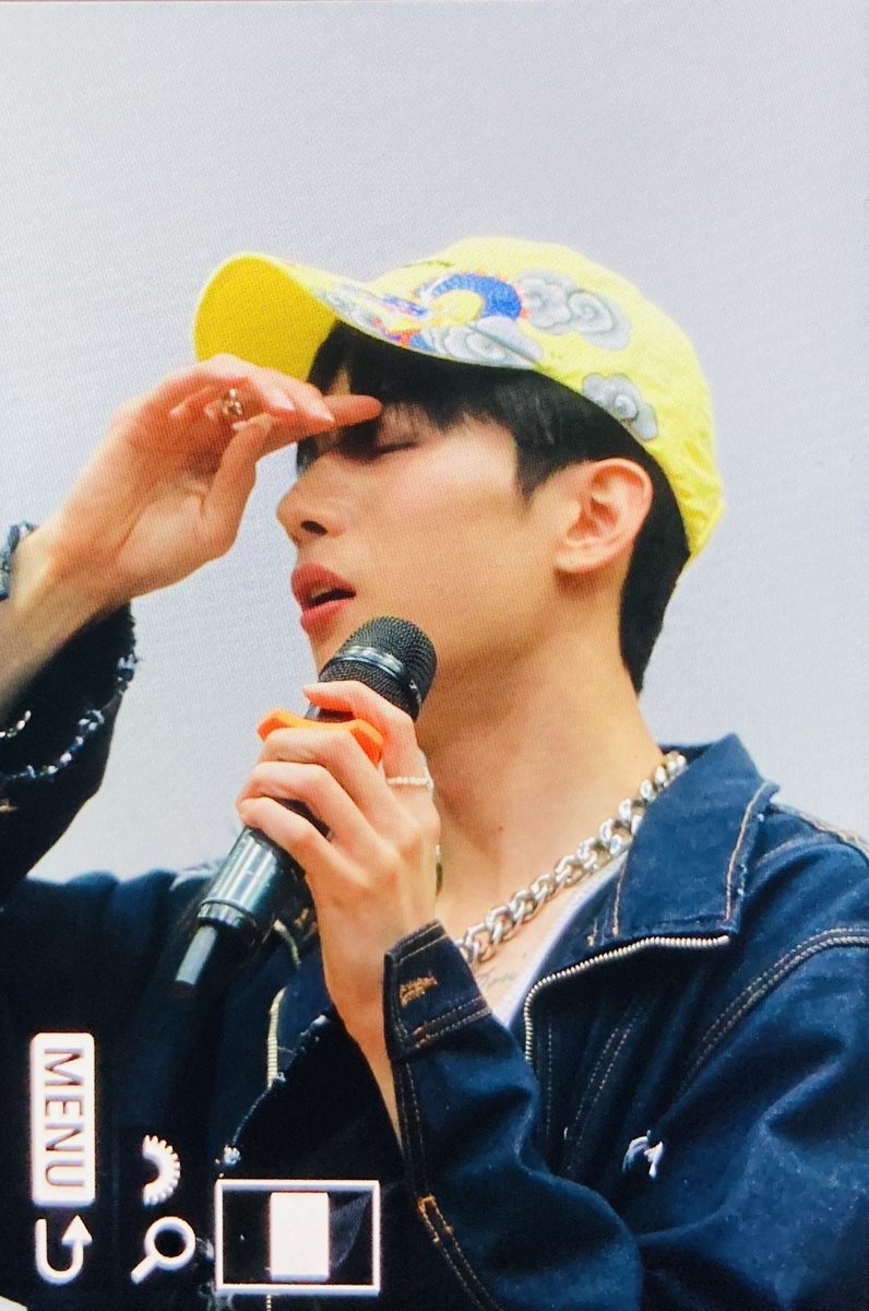 BaeBaekea's tweet photo. 이뻐이뻐 모든 찰떡으로 소화하는 승우
고맙다 진짜.
잘 어울려서 행복했던 지난날
그걸 다 그린거야? 라고 얘기나눴던거 같은데
맞아 누나가 다 그렸어
승우 생각하면서 😆
#한승우 https://t.co/0QYCcsfdBZ
