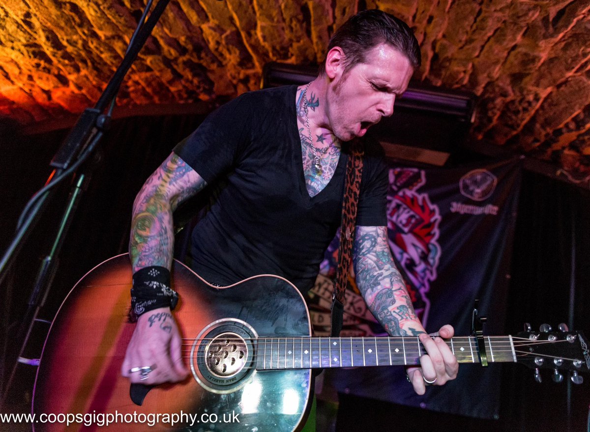 gary cooper tweet media