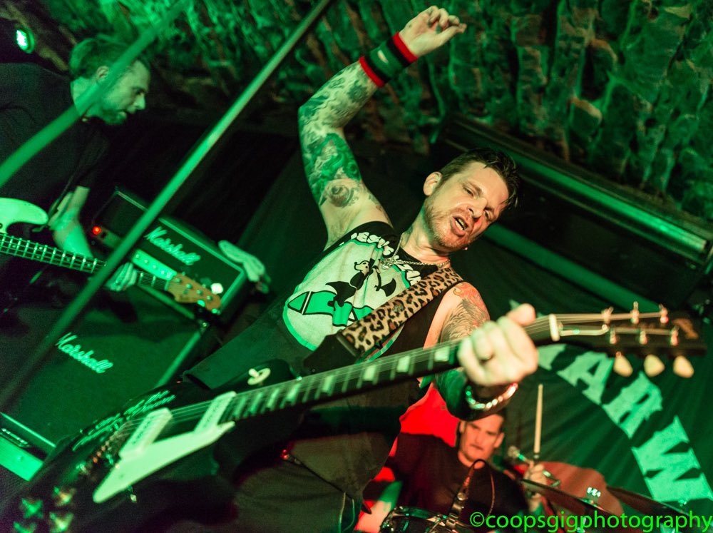 gary cooper tweet media