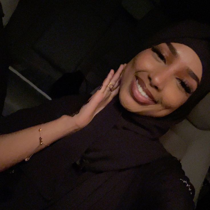 Anna (@ebony1832681702) on Twitter photo 