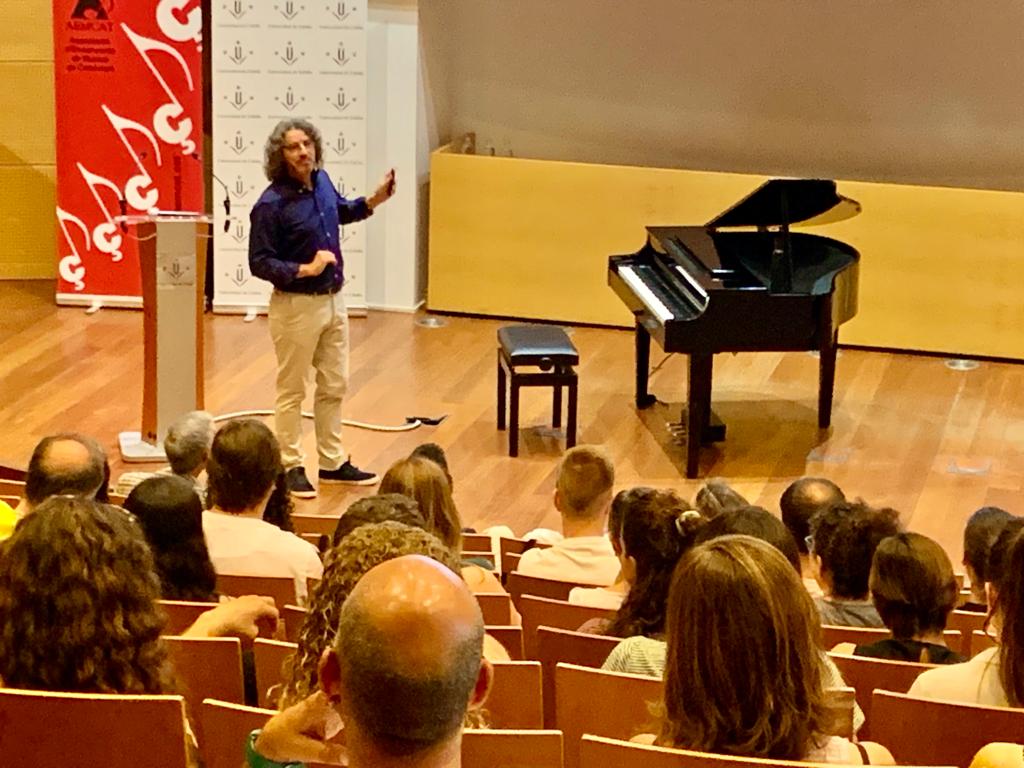 Associació AEMCAT tweet media