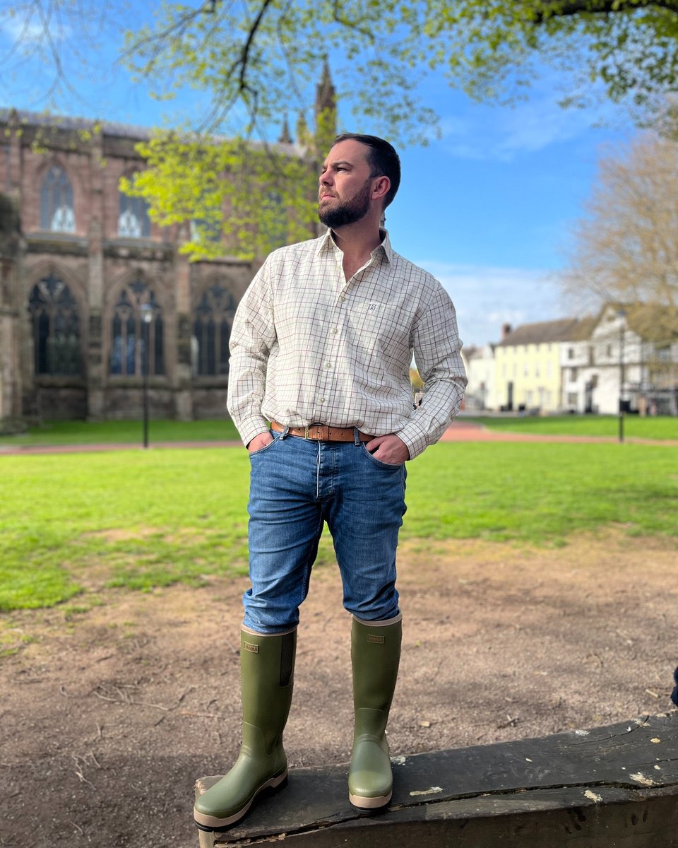 Philip Morris & Son tweet media