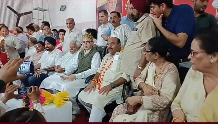 UpmaSharma2608's tweet photo. #BreakingNews  
#ExMLC #Surinderchoudhary join #Nationalconference https://t.co/73UZW1R9IH