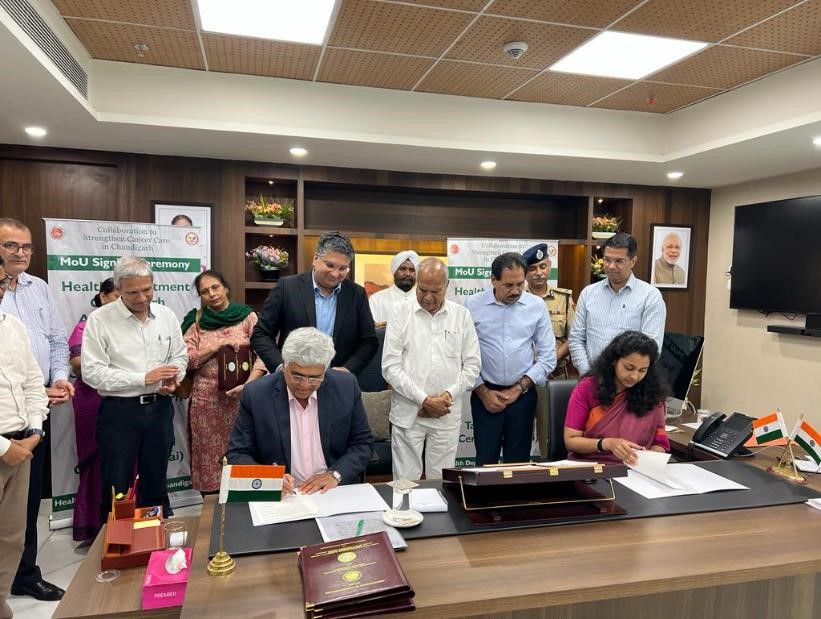 docgulia's tweet photo. The final MOU was signed with @SchoolEduChd Through this MOU awareness sessions would be conducted for students on hygiene, nutrition, obesity, tobacco, alcohol use &amp; early signs of cancer. #positiveeffects #healthyliving #cancerawareness #earlycancerdetection 4/4 https://t.co/IteU7KK4lE