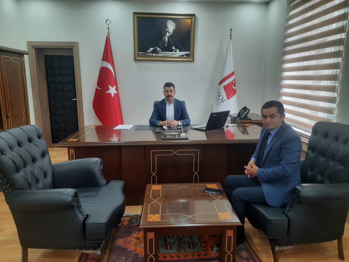 PosofIlceNufus's tweet photo. Posof Kaymakamı Sn. Emrah AKDUMAN’ı  11 Temmuz Dünya Nüfus Günü kapsamında İlçe Nüfus Müdürü Efkan YILMAZ  ziyaret etti. #DünyaNüfusGünü 
@ardahanilnufus https://t.co/fk8QtxbS6W