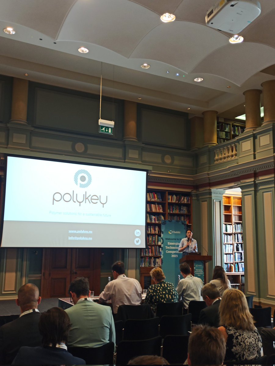 PolykeyPolymers's tweet photo. Good morning from London!
Great elevator pitch from our CSO @CoralieJehanno in the final of the Emerging Technologies Competition, organized by the @RoySocChem.
Which company will be the winner? We will find it out this afternoon!
🤞🏻
#polymers #polyols #polykey #chemistry https://t.co/orfgt6yy3I
