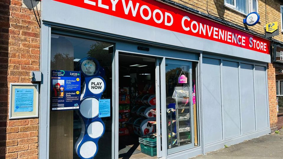 SUCCESS in BIRMINGHAM!
Another variation to a premises licence to extend trading hours has been obtained for clients in Hollywood, B’ham by The Licensing Guys. Well done, Nuthayakumar!
Need to go later? Call us on 01432 700024