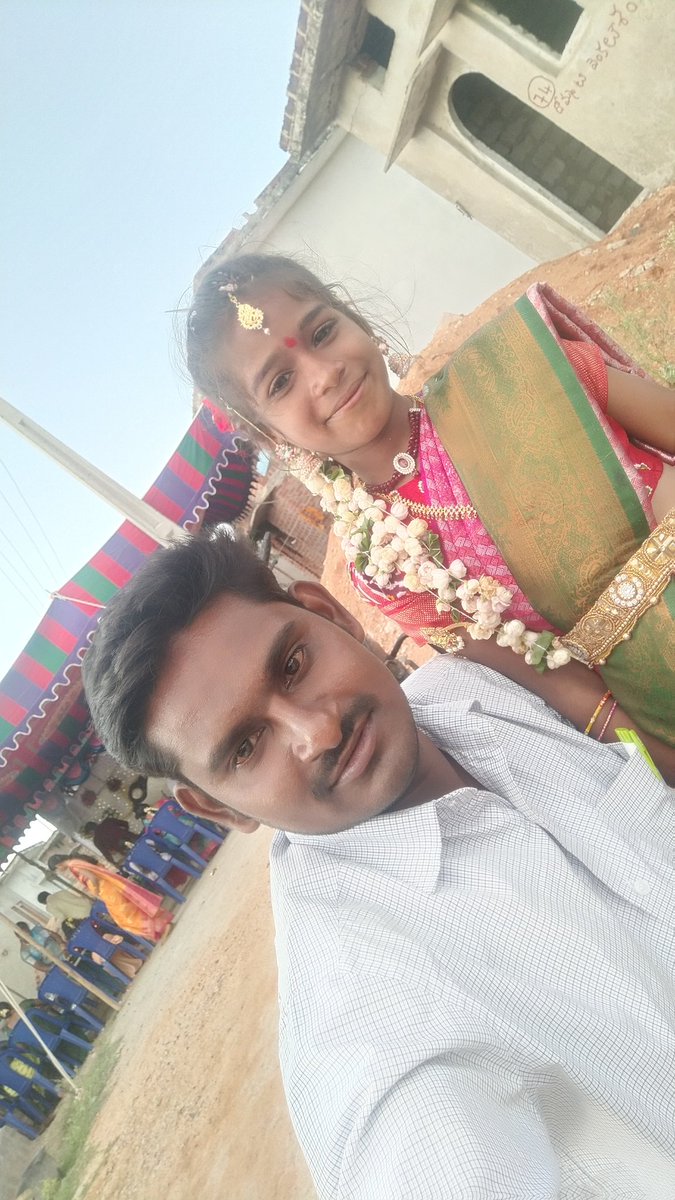 BattuNaveenTJSF's tweet image. My sister's daughter 😍😍😘☺️☺️

#NaveenBattu #kodal #Akka
#sister