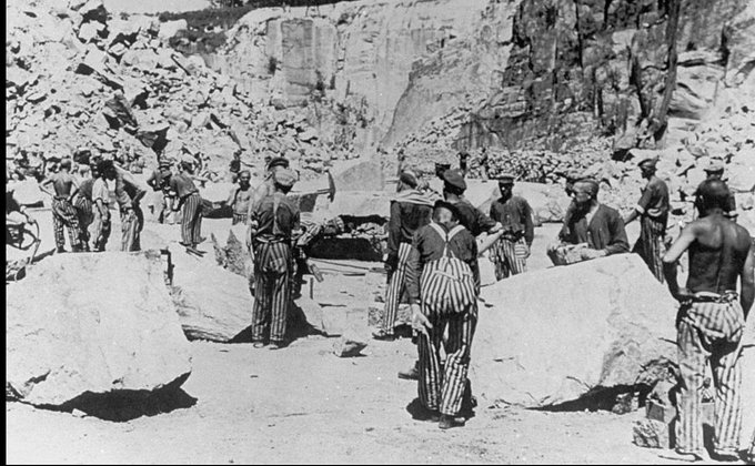 JoseLuisSTAP's tweet photo. José Sánchez Pardo va ser deportat el 20 d'octubre de 1941 al camp de concentració i extermini de #Gusen on rep el número de matrícula: 13750 i on serà assassinat #TalDiaComAvui l'11 de juliol de 1942.   #RotSpanier #RememberGusen https://t.co/TMmZVcOfb7