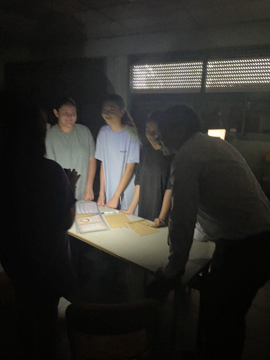 Journée particulière hier pour la session vacances apprenantes du #collegepaulgauthier avec quelques invités de marque . La culture au cœur du dispositif . Merci pour cette visite . 
<a href="/PapNdiaye/">Pap Ndiaye</a> <a href="/AcAixMarseille/">Acad. Aix-Marseille</a> <a href="/KaciDiha/">Principal CLG Paul Gauthier - Cavaillon</a> <a href="/dsden84/">DSDEN de Vaucluse</a>