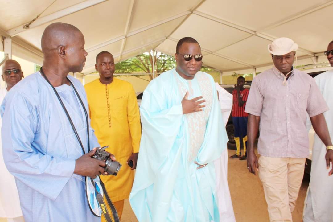 mamadousene371's tweet image. Visite du président Déthie fall chez le khalife général des mouride
#Dethiefall
#Senegal