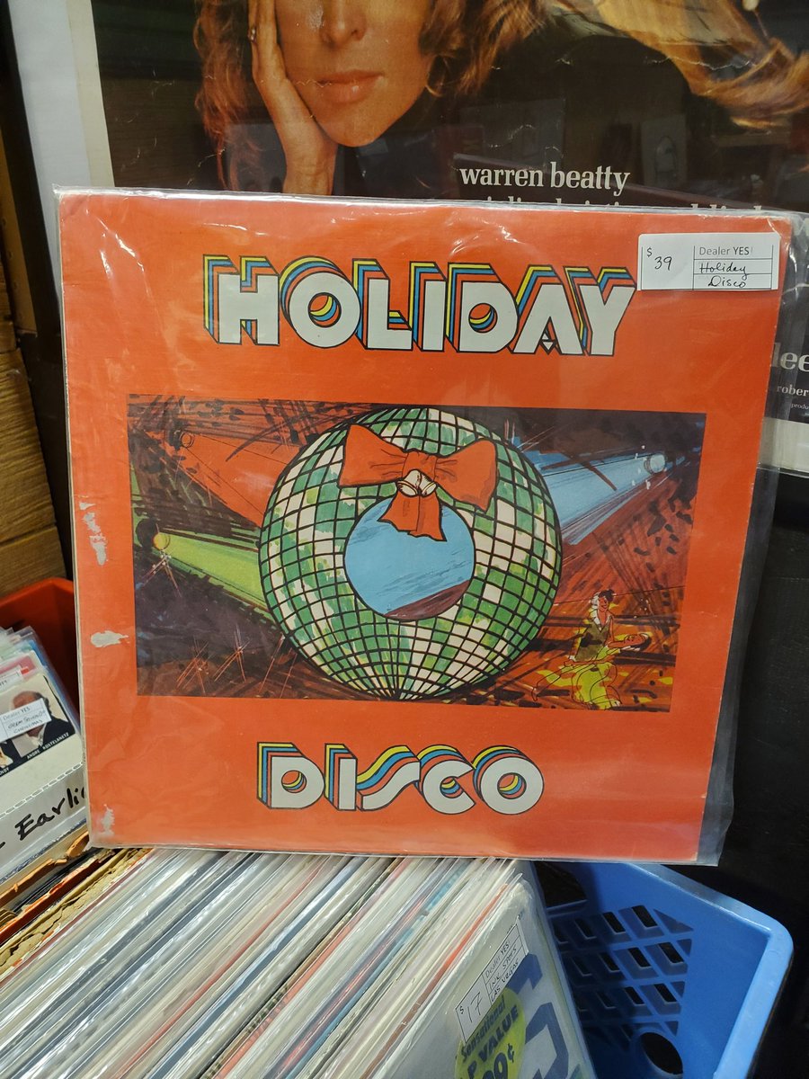 Have yourself a disco little Christmas!

🕺👯🎶

#vintagevinyl #vinylrecords #disco #christmasinjuly #whyc #fargomoorhead #seeyouatthefarm