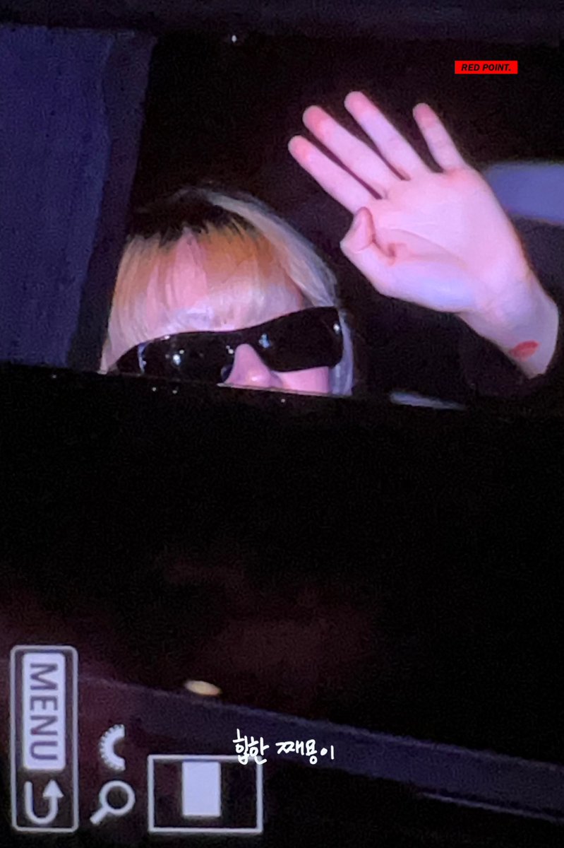 RED POINT💋. tweet media