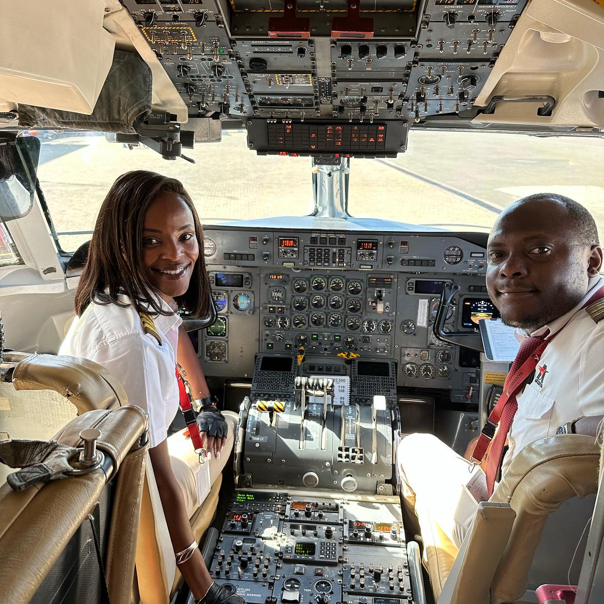 AirKenyaExpress's tweet photo. #TeamTuesday with Captain Mercy Kinuthia 📷and First Officer Alex Njagi 📷as they prepped to depart to #Amboseli for a #charter flight #airkenyateam #bushpilots #bushflying #airkenyafleet #pilotlife #safariexperts #cockpitview #cockpitlife #aviationlovers #aviators #safaritravel https://t.co/9zEsNgft5M
