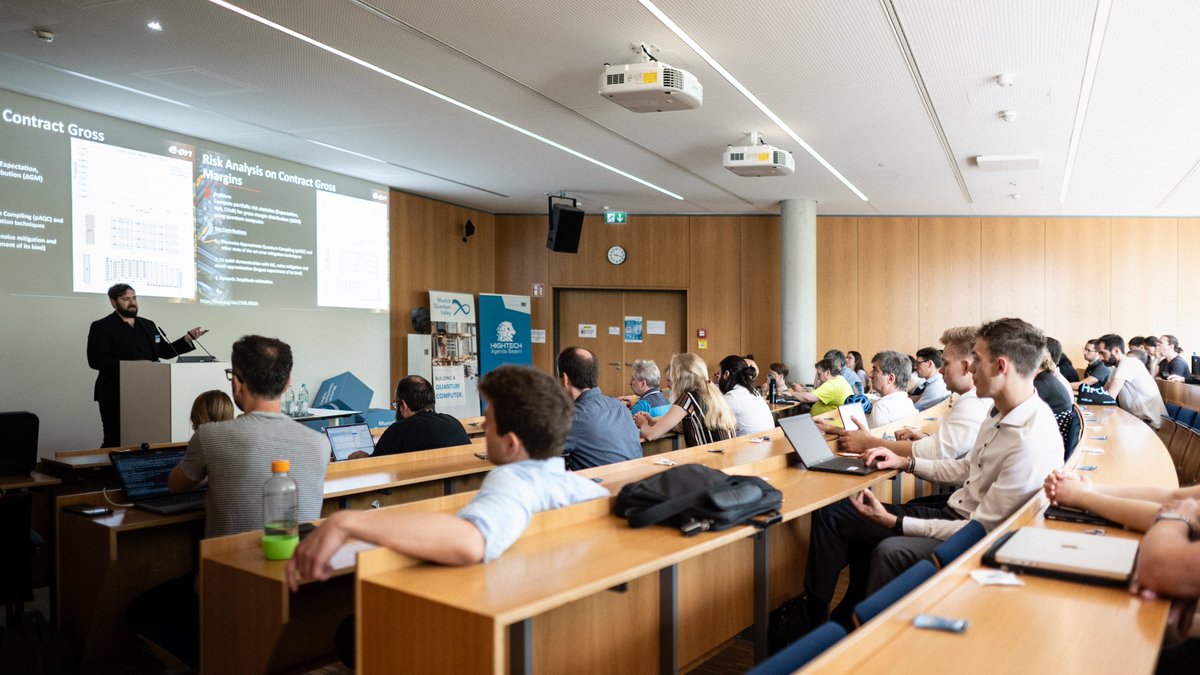 We continue our workshop 'Applications of Quantum Computing', jointly organized with @FraunhoferIKS, with further insights in potential quantum-computing applications in the energy & financial sector, optimization problems and in fundamental science. ➡️ indico.munich-quantum-valley.de/event/298/time…