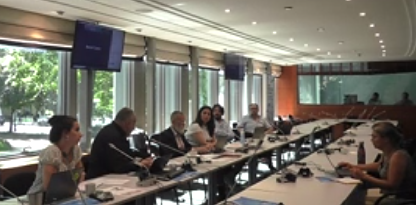 PLATFORMA (@platforma4dev) on Twitter photo Journée de formation de l'<a href="/afccre/">AFCCRE</a> :
<a href="/BenLahoucineT/">Tony Ben Lahoucine</a> souligne que l'#Agenda2030 permet de clôturer un cycle historique et de mettre les partenaires de coopération sur un pied d'égalité
Il conseille de prendre exemple sur la charte de <a href="/CEMR_Equality/">CEMR_Equality</a> pour les #LocalSolidarityDays Journée de formation de l'<a href="/afccre/">AFCCRE</a> :
<a href="/BenLahoucineT/">Tony Ben Lahoucine</a> souligne que l'#Agenda2030 permet de clôturer un cycle historique et de mettre les partenaires de coopération sur un pied d'égalité
Il conseille de prendre exemple sur la charte de <a href="/CEMR_Equality/">CEMR_Equality</a> pour les #LocalSolidarityDays