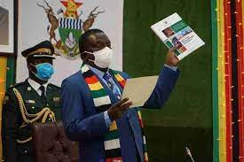 JamesPhiri111's tweet photo. NDS is a bold plan to catapult the country into an upper middle income economy by 2030 its focus on agriculture, mining, electricity, and manufacturing, NDS is transforming Zimbabwe's economy and create a brighter future for all.
#vision2030 #edworks #zimelection #5moreyears https://t.co/HMnKutGHbR