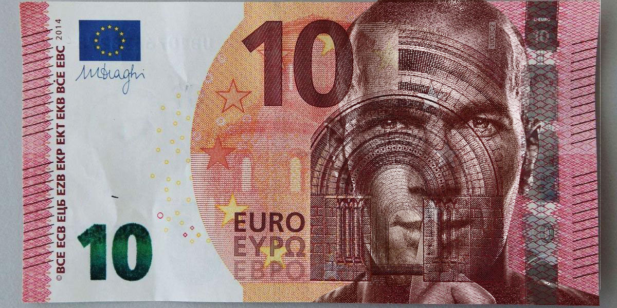 ItsNameJr's tweet photo. Cette photo de Zidane doit apparaitre sur un billet de 10 mdr https://t.co/p5vlTlip41