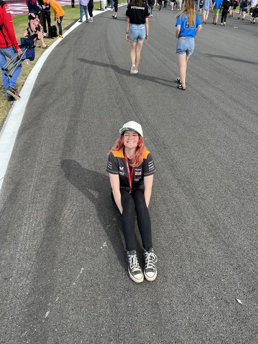 C ⁴ 🏎️ tweet media