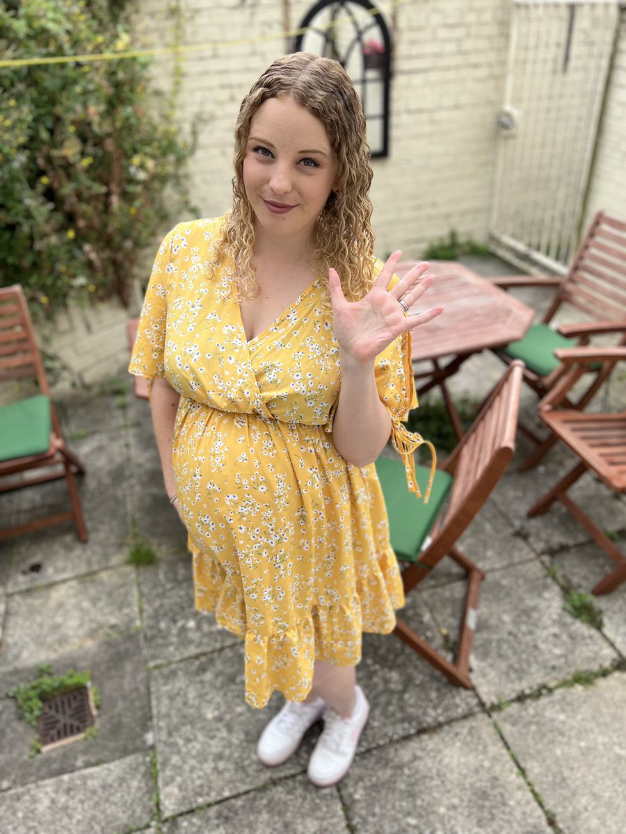 Rachael Rose tweet media