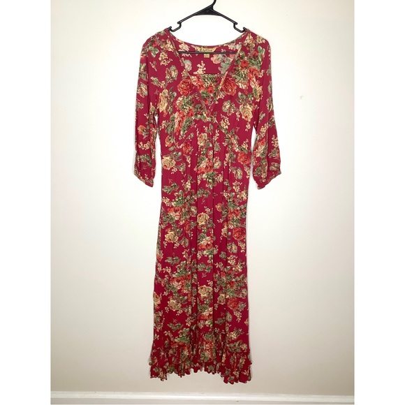 Jenndfly's tweet photo. So good I had to share! Check out all the items I'm loving on @Poshmarkapp #poshmark #fashion #style #shopmycloset #truereligion #anthropologie #aprilcornell: https://t.co/86JA1sGEqe https://t.co/jRUyeyrm7y
