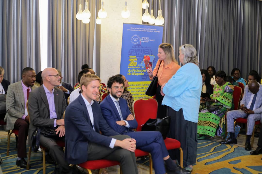 YouthSprint's tweet photo. #ProtocoleMaputo20ans
#Happeningnow: il se tient en ce moment,au fleuve Congo Hôtel la célébration du 20ème anniversaire du protocole de Maputo sous le thème: PROTOCOLE DE MAPUTO 2 DÉCENNIES APRÈS SON ADOPTION :IMPACT ET PERSPECTIVES EN RDC.

Mise en place terminée
#MakokiYaMwasi https://t.co/A9TddcBA6C