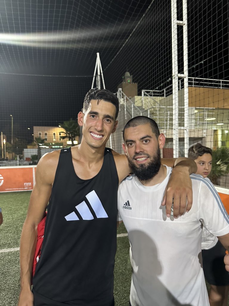 kr6futsal's tweet photo. FIVE de la soirée ⚽️
 @AguerdNayef @MedhiBenatia 🤝🏻 https://t.co/52uumLIdot