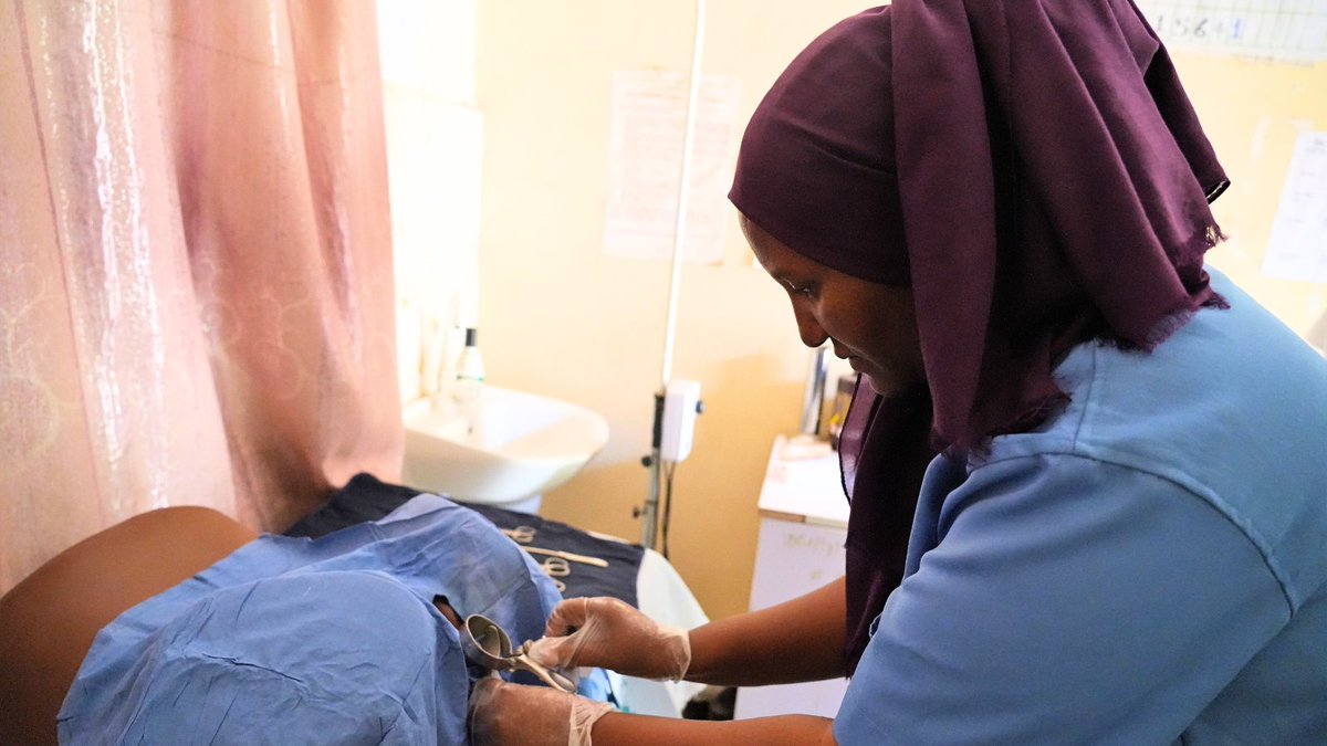 <a href="/UNFPAEthiopia/">UNFPA Ethiopia</a> with funds from <a href="/IrlEmbEthiopia/">Irish Embassy Addis</a> &amp; partnering with <a href="/IMC_Worldwide/">International Medical Corps</a> is training nurses &amp; midwives in Afar region in long-acting family planning services.

Upon completion, trainees qualify to perform injectables, implants, and IUDs.
Read more ethiopia.unfpa.org/en/news/upgrad…