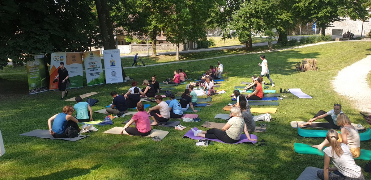 ishafoundation's tweet photo. Isha Foundation volunteers were present at the Embassy of India in Slovenia on the recent 9th UN International Day of Yoga. Participants were introduced to classical Hatha Yoga and were deeply touched by its effects @IndiainSlovenia #InternationalDayOfYoga https://t.co/CNOMX0BqtR