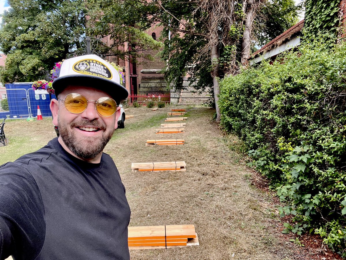 We are back! The first day of building the beds for the School Show Gardens here for the <a href="/incolchester_/">incolchester</a> Colchester Garden Festival 2023

We are on a mission to make this THE most eco friendly and self sustainable school project in the UK, supporting teachers and pupil more than